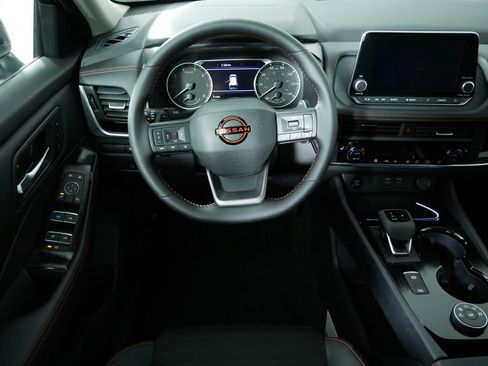 Used 2026 Nissan Rogue SV w/ Rock Creek Premium Package image 20