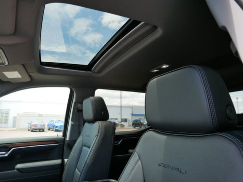 New 2026 GMC Sierra 1500 Denali AWD/4WD image 18