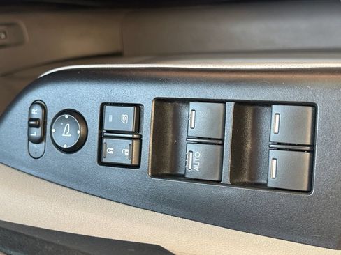Used 2014 Honda CR-V LX image 29