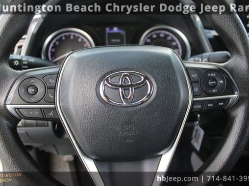 Used 2021 Toyota Camry LE image 16