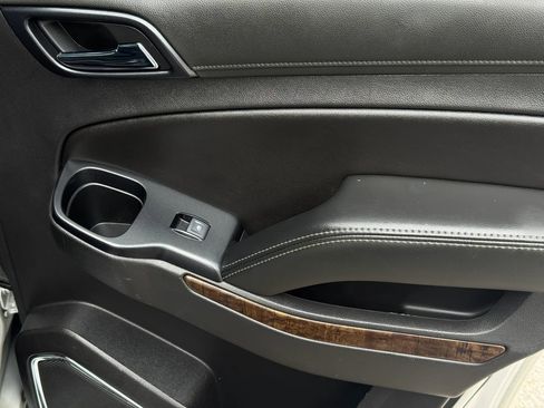 Used 2020 Chevrolet Tahoe 2WD image 25