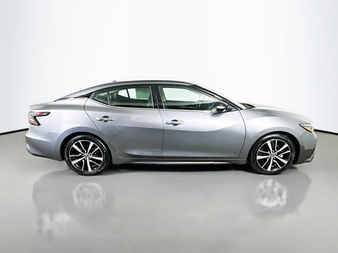 Used 2023 Nissan Maxima SV w/ Floor Mat Group FWD image 8