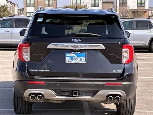 Used 2022 Ford Explorer Platinum w/ Equipment Group 601A image 5