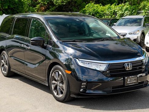 Used 2023 Honda Odyssey Elite image 9