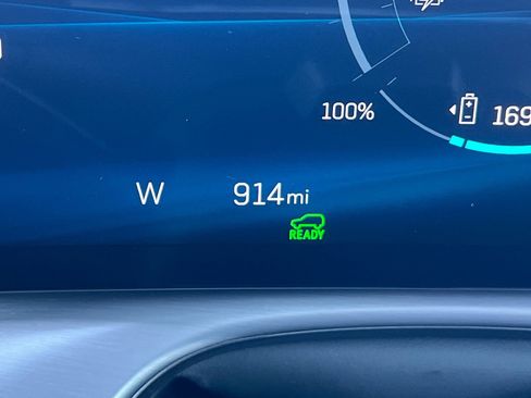 Used 2026 Cadillac Vistiq Sport w/ LPO, Floor Liner Package image 40