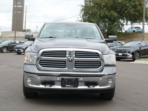 Used 2015 RAM 1500 Lone Star AWD/4WD image 3