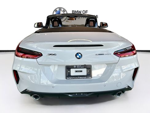New 2026 BMW Z4 sDrive30i w/ Convenience Package image 5