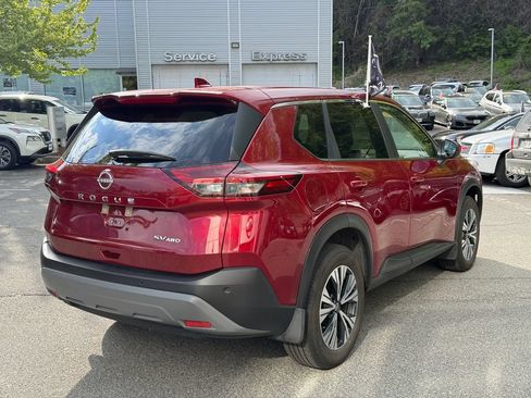 Used 2023 Nissan Rogue SV AWD/4WD image 6