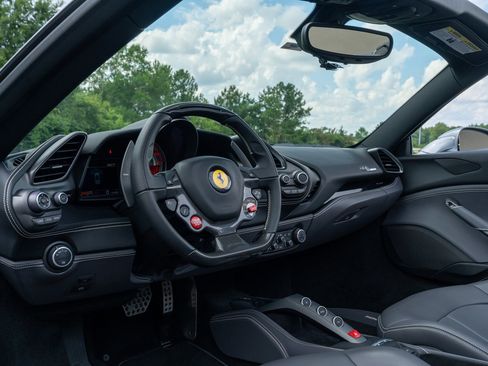 Used 2019 Ferrari 488 Spider RWD image 34