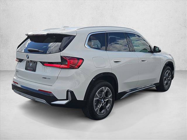 New 2027 BMW X1 xDrive28i w/ Technology Package AWD/4WD image 2