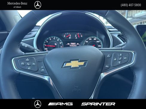 Used 2025 Chevrolet Malibu RS FWD image 25