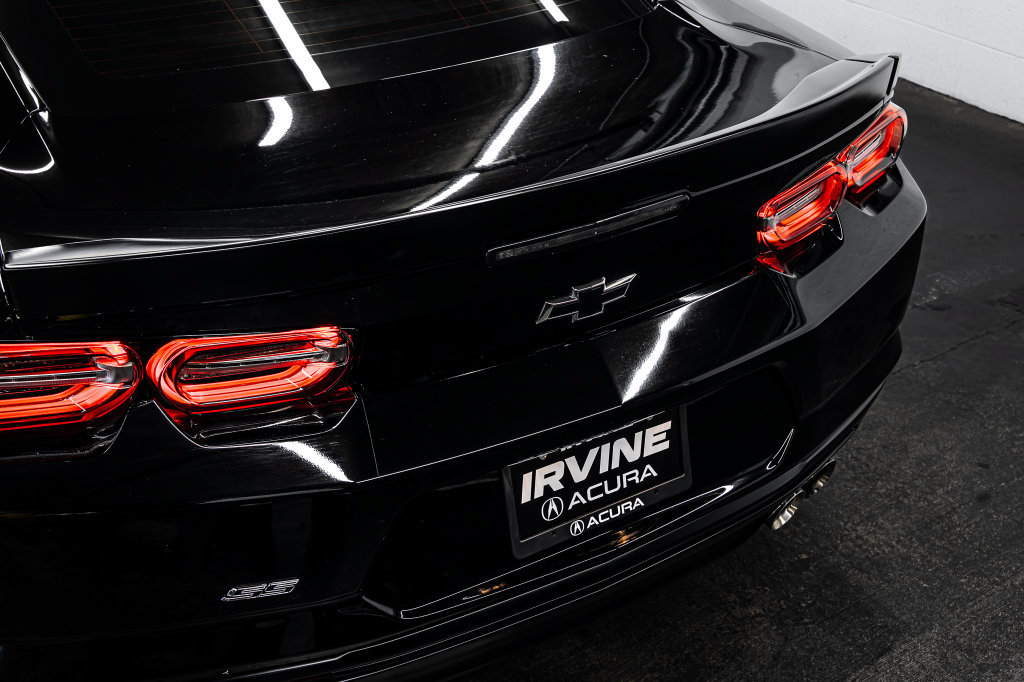 Used 2020 Chevrolet Camaro SS RWD image 16