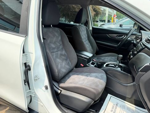 Used 2016 Nissan Rogue S FWD image 33