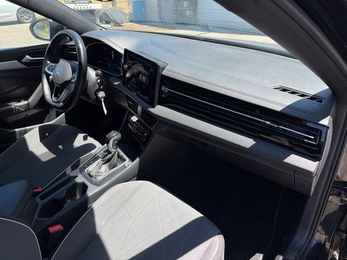 Used 2025 Volkswagen Jetta Sport FWD image 16