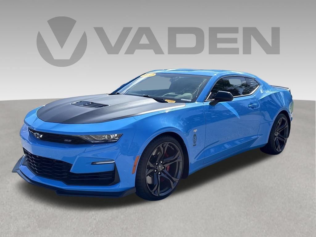 Used 2022 Chevrolet Camaro SS RWD image 1