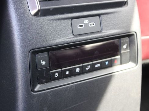 Used 2025 MAZDA CX-70 Plug-In Hybrid w/ Premium Plus AWD/4WD image 22