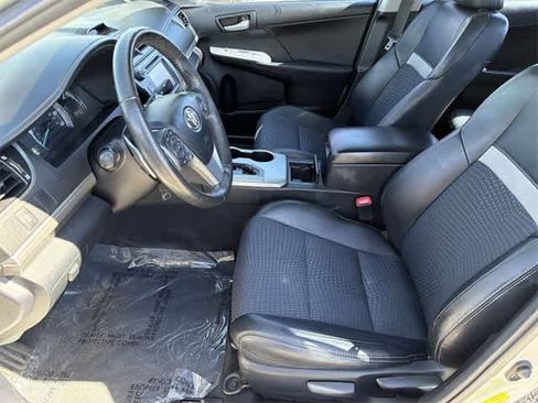 Used 2012 Toyota Camry SE image 13