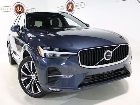 Used 2022 Volvo XC60 B5 Momentum w/ Advanced Package AWD/4WD image 10