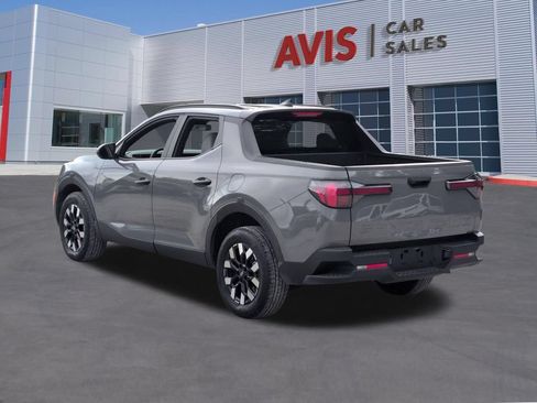 Used 2025 Hyundai Santa Cruz SEL FWD image 9