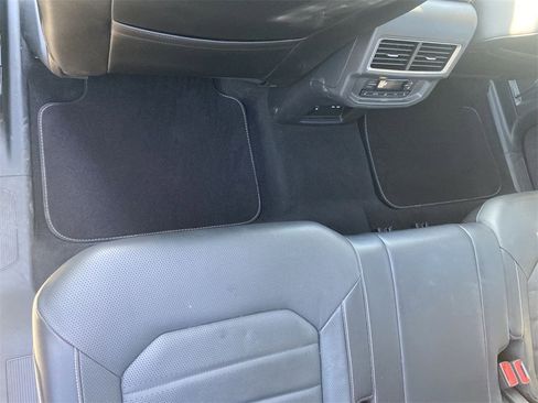 Used 2024 Volkswagen Atlas SEL image 35