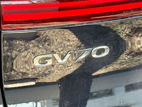 Used 2025 Genesis GV70 2.5T AWD/4WD image 15