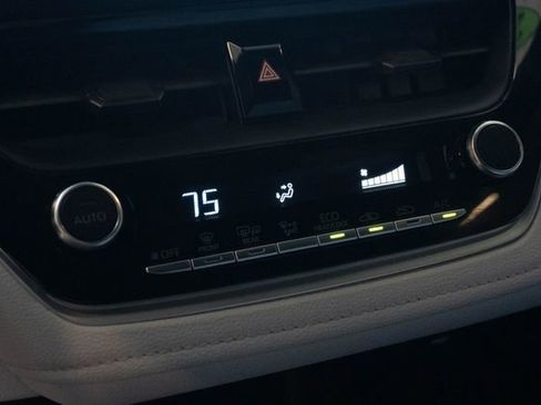 Used 2024 Toyota Corolla SE image 24