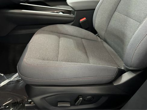 New 2026 Ford Explorer Active AWD/4WD image 17