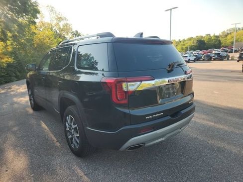 Used 2023 GMC Acadia SLT AWD/4WD image 3
