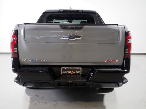 Used 2025 Chevrolet Silverado EV RST image 70