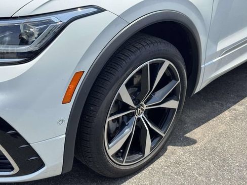 Used 2022 Volkswagen Tiguan SEL R-Line AWD/4WD image 7