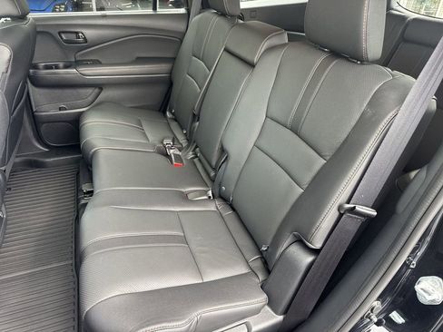 Used 2022 Honda Pilot TrailSport image 26