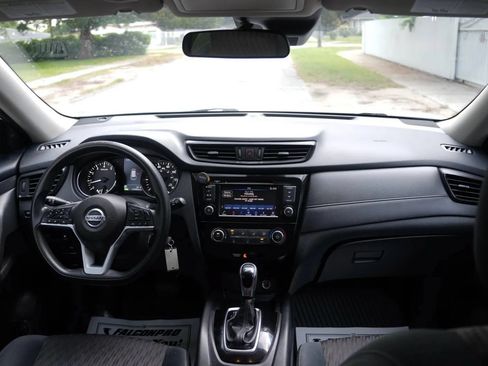 Used 2019 Nissan Rogue S FWD image 10