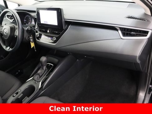 Certified 2024 Toyota Corolla LE image 32