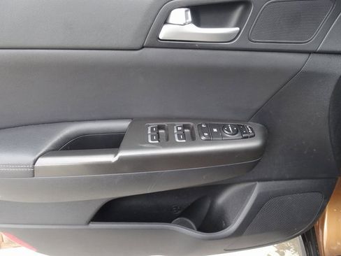 Used 2021 Kia Sportage S image 8