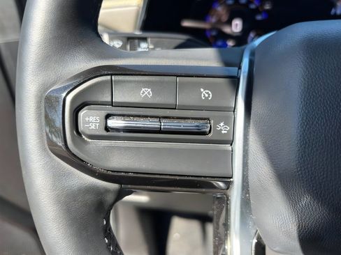 Used 2025 Chevrolet Colorado ZR2 AWD/4WD image 22