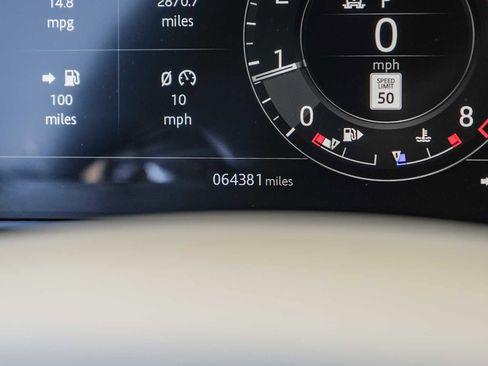 Used 2020 Land Rover Range Rover Long Wheelbase Autobiography image 21