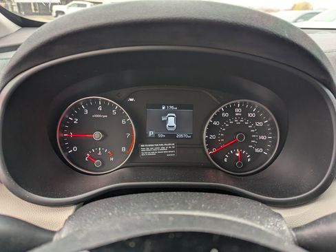 Used 2020 Kia Sportage LX image 21