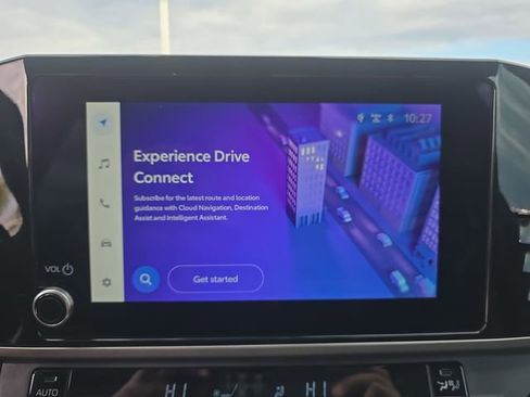 Certified 2025 Toyota Camry SE image 21