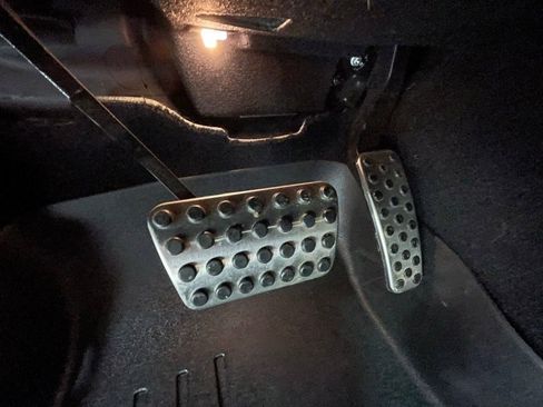 Used 2023 Dodge Challenger SRT Hellcat w/ Driver Convenience Group image 16