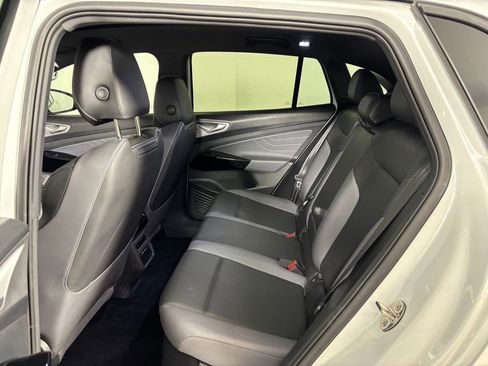 Used 2023 Volkswagen ID.4 Pro S Plus AWD/4WD image 26