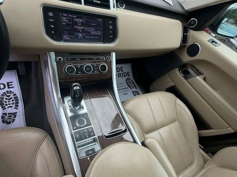Used 2014 Land Rover Range Rover Sport HSE AWD/4WD image 19