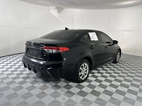 Used 2023 Toyota Corolla LE image 8