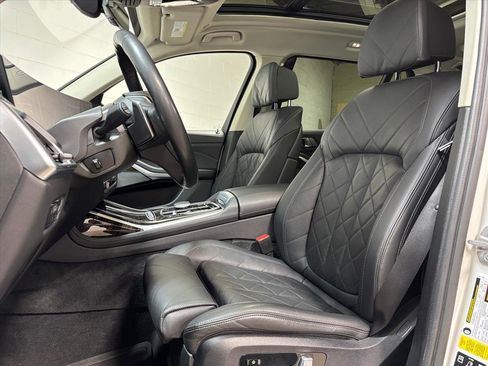 Used 2023 BMW X7 xDrive40i w/ Premium Package image 23