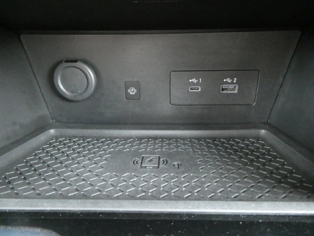 Used 2023 Nissan Pathfinder SL AWD/4WD image 30