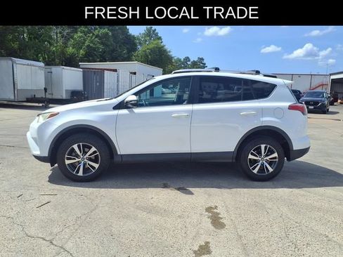 Used 2016 Toyota RAV4 XLE FWD image 9