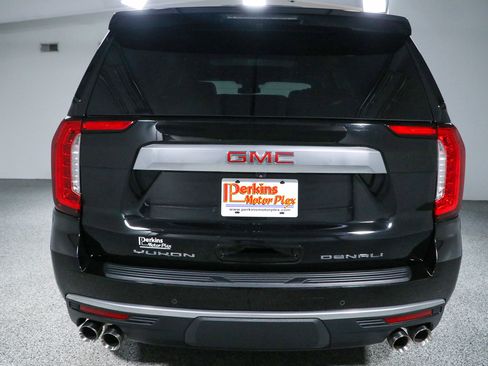 Used 2023 GMC Yukon Denali AWD/4WD image 8