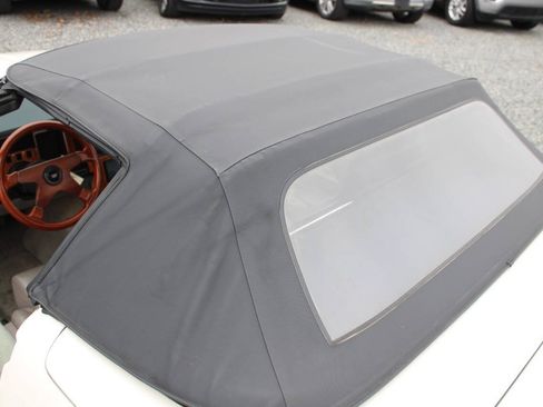Used 1989 Chevrolet Corvette Convertible RWD image 29