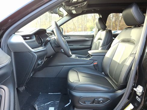 New 2025 Jeep Grand Cherokee L Limited image 10