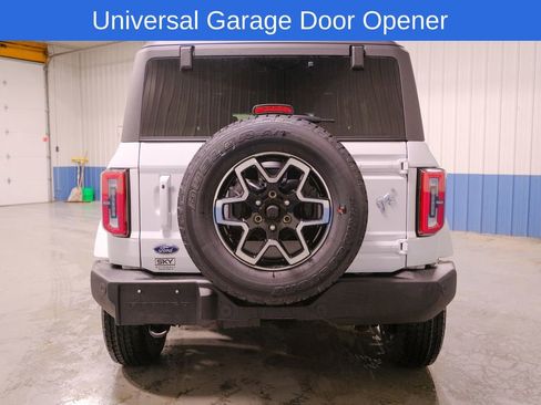 New 2025 Ford Bronco Outer Banks image 6