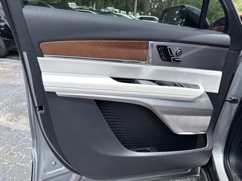 New 2026 Cadillac Vistiq Sport image 18